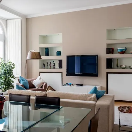 Apartment Plum Guide - Abel Lisbon