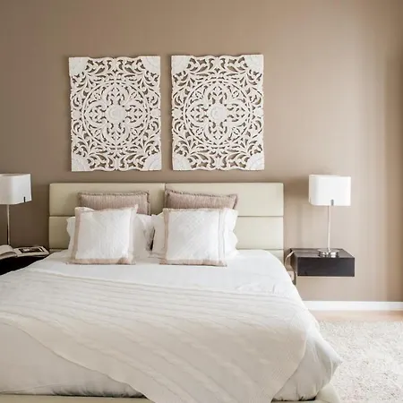 Apartment Plum Guide - Abel *