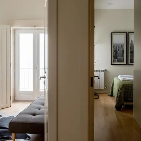 Apartment Plum Guide - Abel